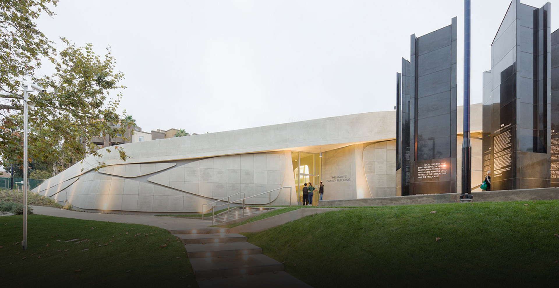 Капсула пам’яті: Як ті, що пережили Голокост, заснували музей у Лос-Анджелесі