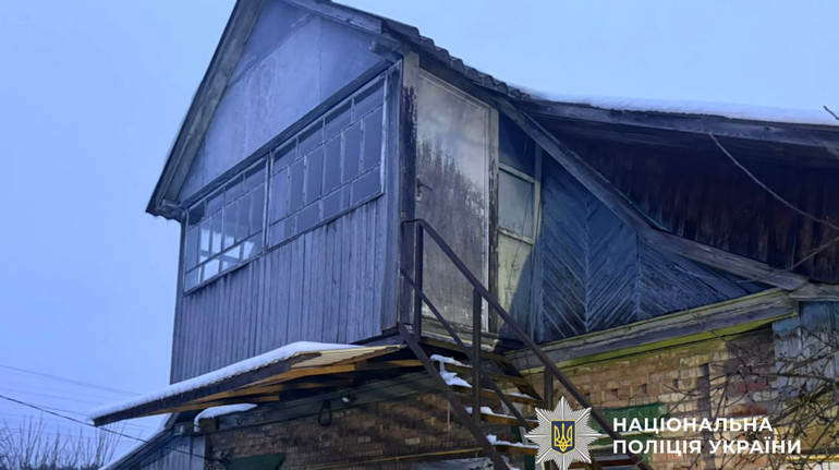 Заманив на горище 9-річну онуку: двоюрідного дідуся підозрюють у сексуальному насильстві