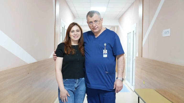Три роки шукала причину болю: у Львові прооперували жінку з рідкісним ураженням суглоба