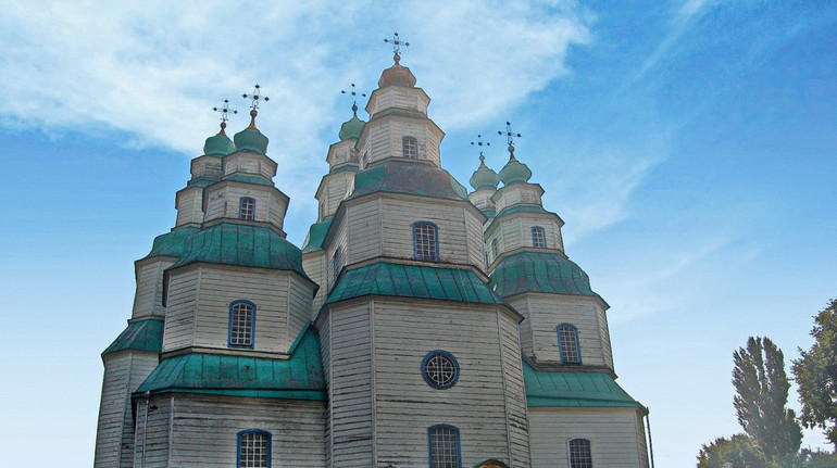 На Дніпропетровщині суд повернув найвищу дерев’яну церкву державі