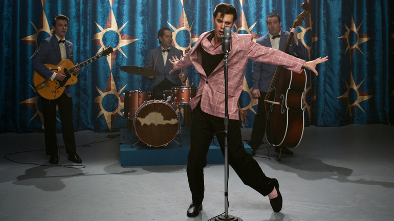 Режисер Великого Гетсбі Баз Лурман готує новий мюзикл про Елвіса Преслі