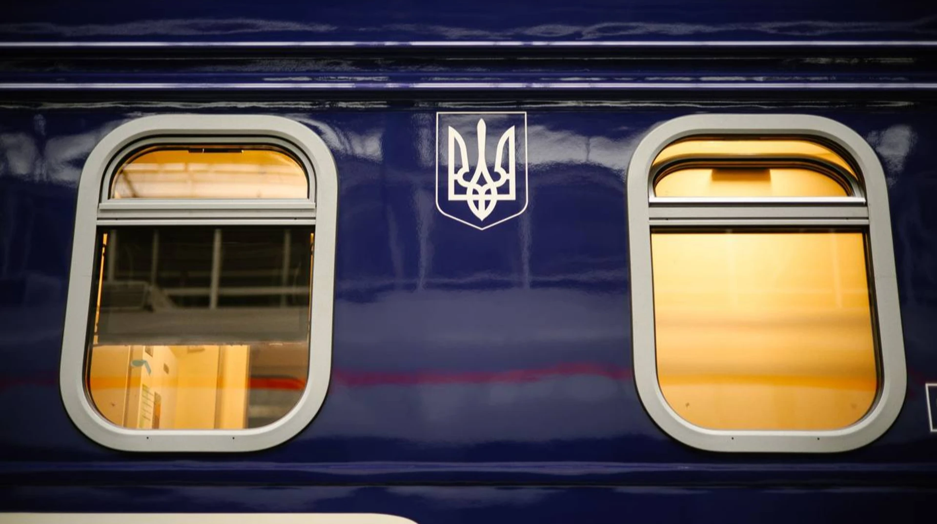 Обстріл і евакуація з потяга: що робити пасажирам і чи можуть поїхати без вас - пояснюють в УЗ