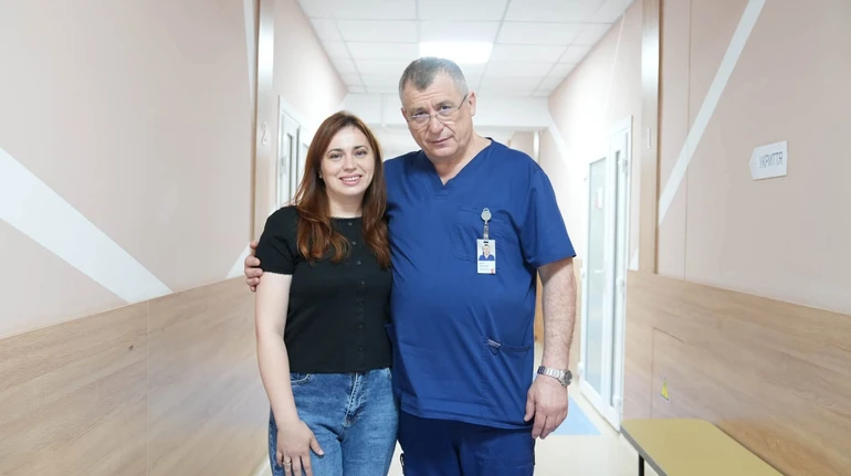Три роки шукала причину болю: у Львові прооперували жінку з рідкісним ураженням суглоба