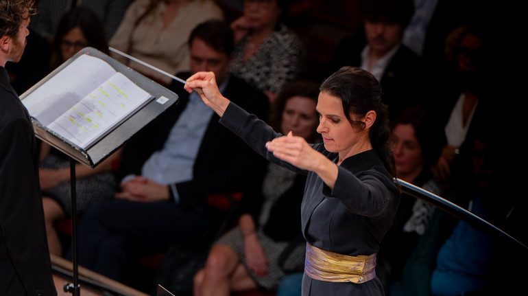 Вона це зробила. 150 музикантів під орудою Линів виконали прем'єру Станковича на Віденському фестивалі