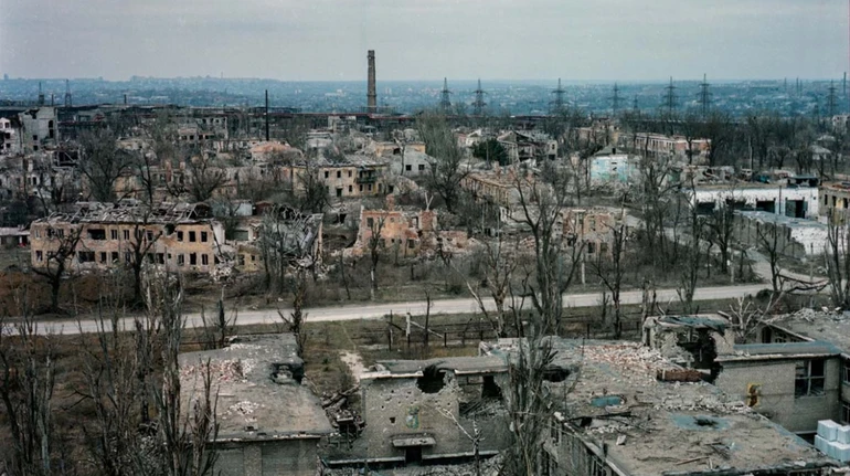 Leica Oskar Barnack Award номінувала російського фотографа із серією про окупований Маріуполь