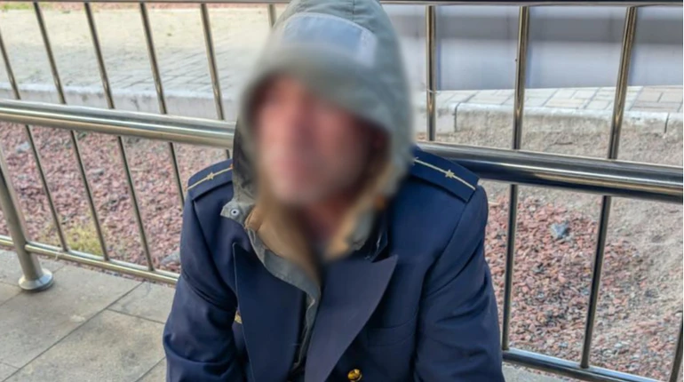У Києві чоловік проник у музейний потяг Укрзалізниці і викрав костюм з експозиції