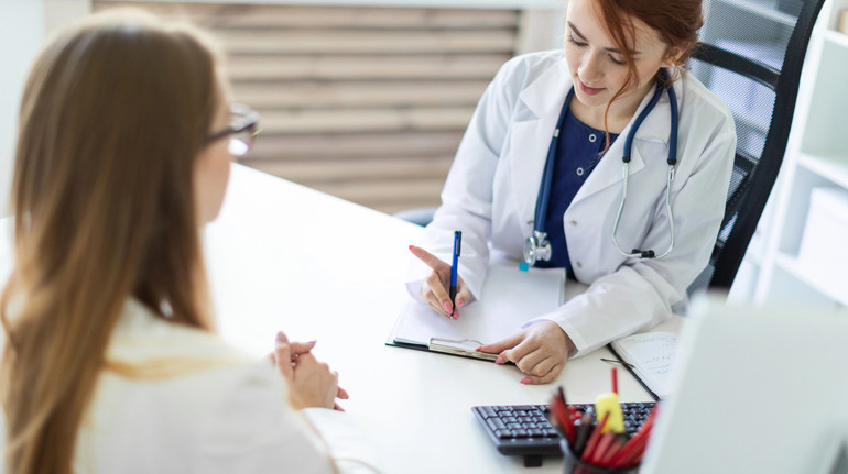 Перекладати витрати за щорічний обов’язковий медогляд на педагогів – незаконно: освітня омбудсменка