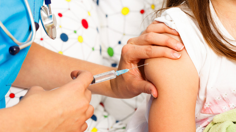 Why delay your baby vaccination is a bad idea? Experts explain
