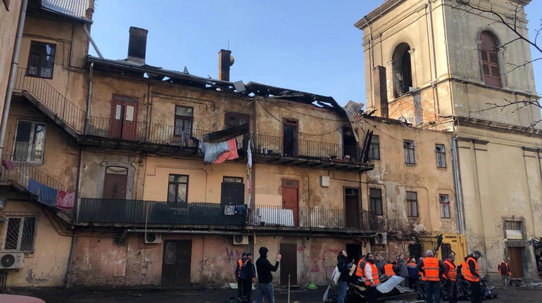 У Львові завершили огляд пошкоджень Бернардинського монастиря після обстрілу