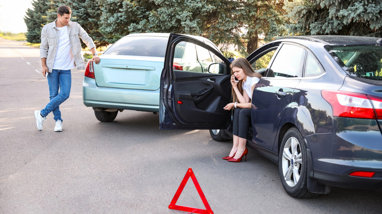 Як уникнути чи знизити ризик ДТП: 9 правил для водіїв