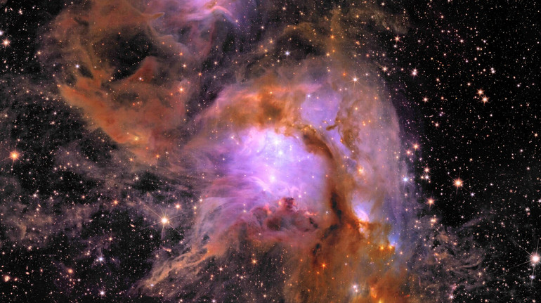 Космічний телескоп Евклід зробив надзвичайні зображення сяючих скупчень зірок і галактик