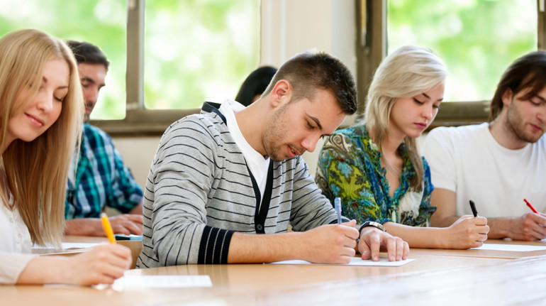 Без розгорнутих відповідей і з миттєвими результатами: яким буде НМТ у 2026 році