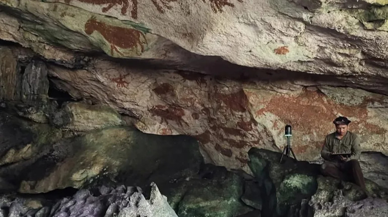 В Індонезії на скелі знайшли відбиток руки віком щонайменше 67 тисяч років