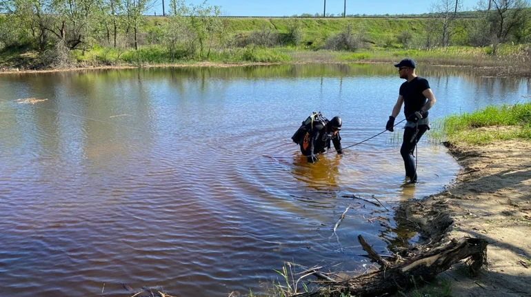 Під час запливу зник під водою: на Одещині рятувальники витягли з річки тіло 15-річного хлопця