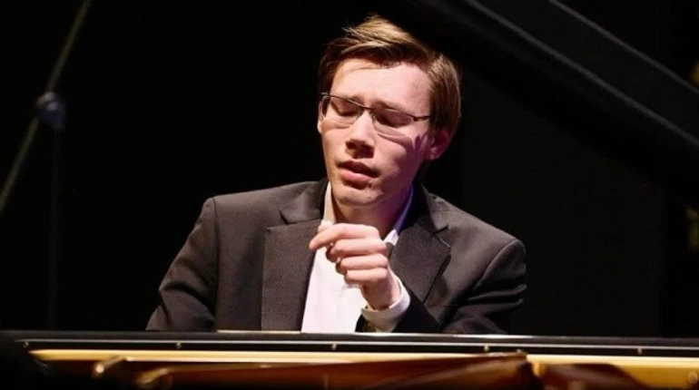 Піаніст Роман Федюрко став першим представником України у Verbier Festival Academy