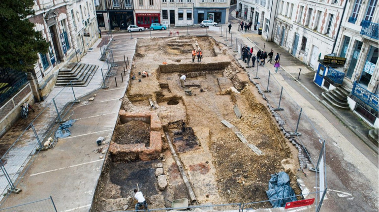 У Франції археологи знайшли стародавнє масове поховання немовлят