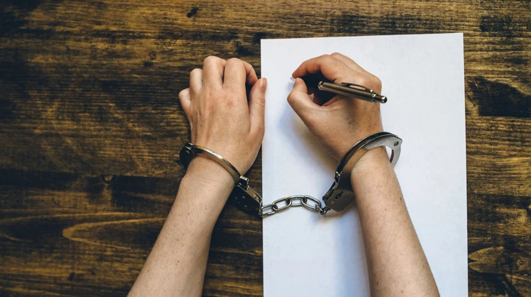3 роки тюрми за критику влади: у Сомалі винесли вирок жінці через дописи в соцмережах