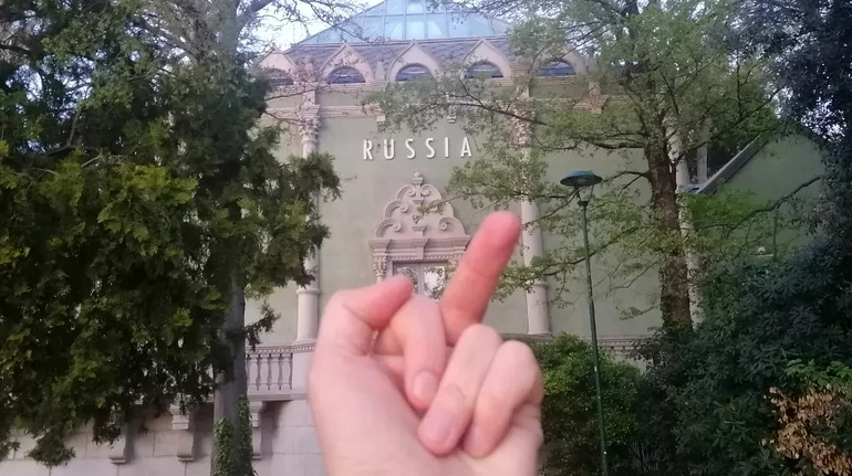 Росія на Венеційській бієнале: реакція Італії, протести Pussy Riot та відповідь українського павільйону