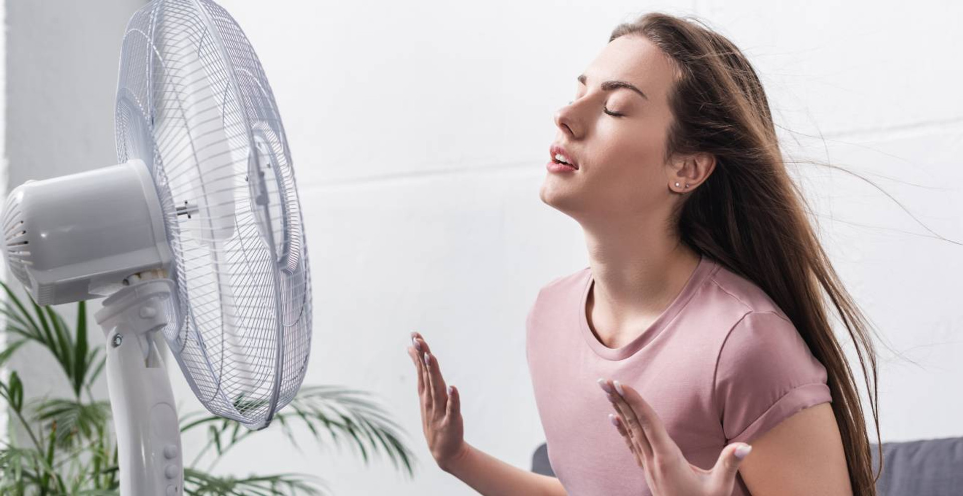 Що відбувається з тілом під час спеки: як охолодитися, що їсти та як заснути