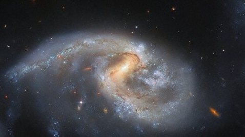 The Hubble space telescope photographed a group of two galaxies – photo