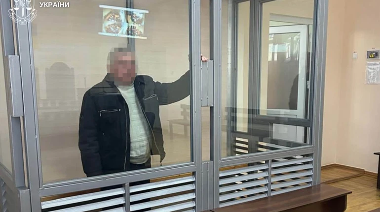 На Вінниччині 82-річний чоловік зґвалтував 10-річну дівчинку: їй вдалося зняти це на телефон