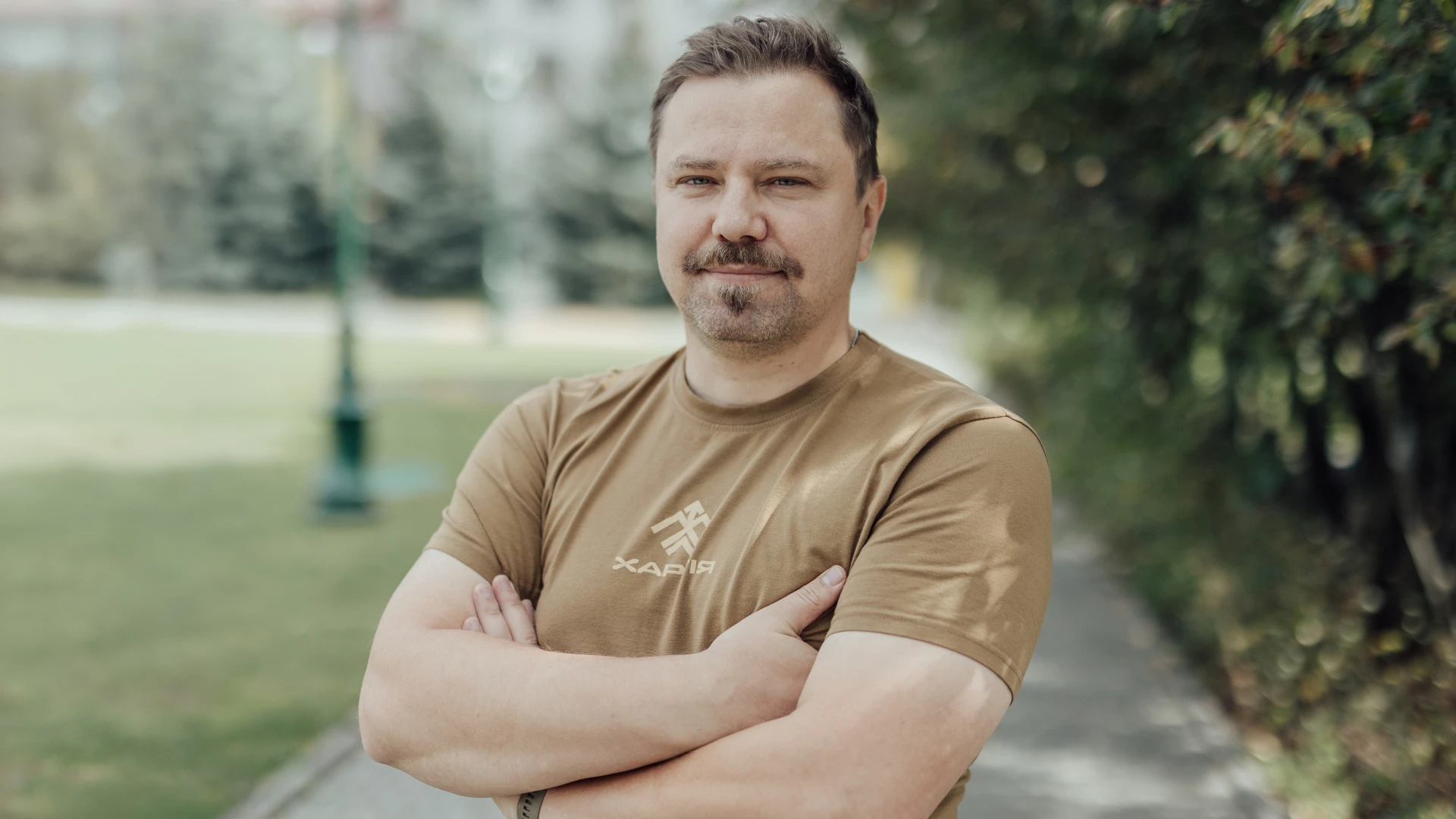 Треба вчитися сприймати війну як частину історії, а не як травму. Військовий психолог про роботу на фронті, допомогу бійцям і ШІ-терапію
