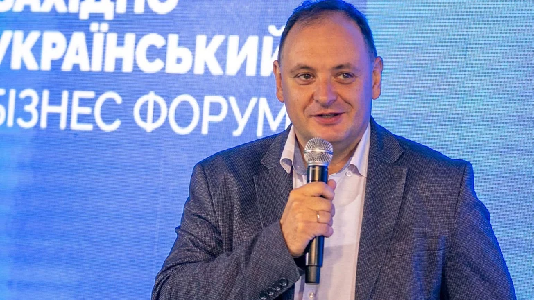 Треба зацікавити. Мер Івано-Франківська хоче мотивувати водійок тролейбусів безплатними салонами краси
