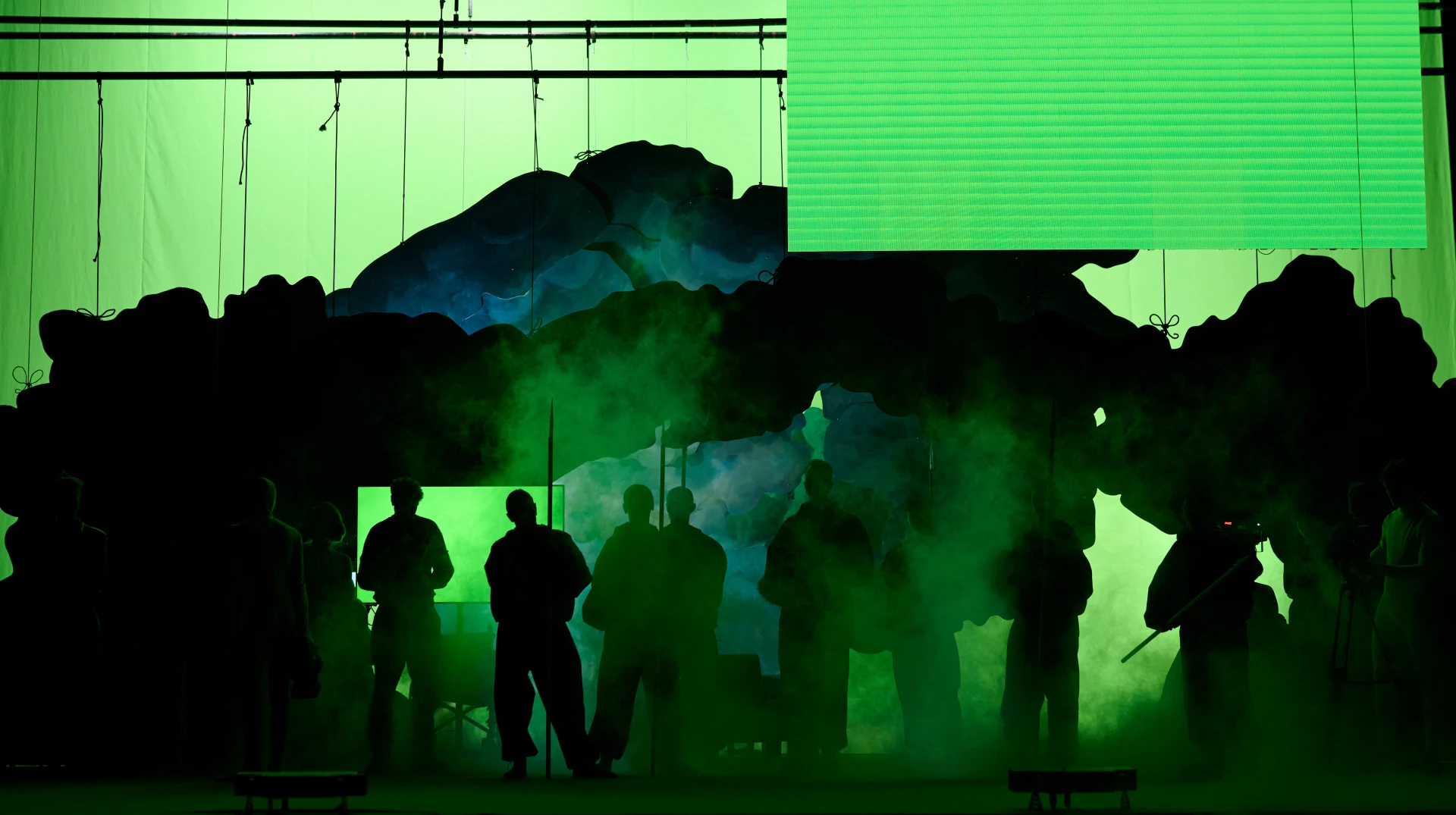 Хромакей, картонні хмари та мистецтво ідей: як я працювала над Троянством