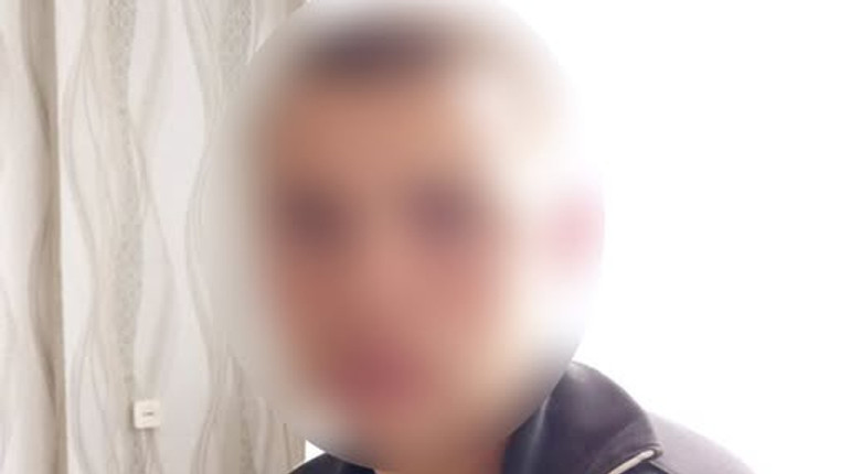 Тривалий час проживала у страху: на Хмельниччині отримав підозру юнак, який систематично кривдив матір