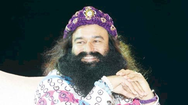 В Індії у 15-й раз достроково звільнили духовного лідера, який отримав довічне за вбивство
