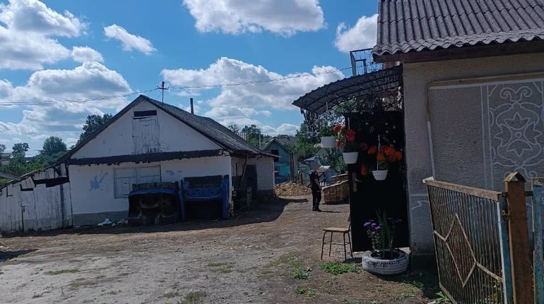 Обробила підвал отрутою проти гризунів: на Тернопільщині загинула жінка, п'ятеро її родичів – у лікарні