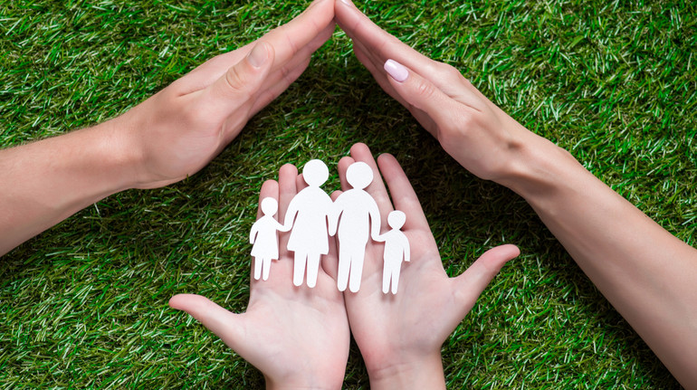 Виплата 50 тисяч гривень при народженні дитини: Зеленський підписав закон