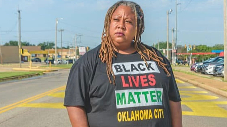 Витратила $3 мільйони донатів: у США лідерку руху Black Lives Matter звинуватили у шахрайстві