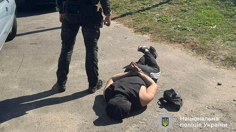 Хотів помститися за розрив: на Сумщині чоловік найняв кілера для вбивства колишньої співмешканки