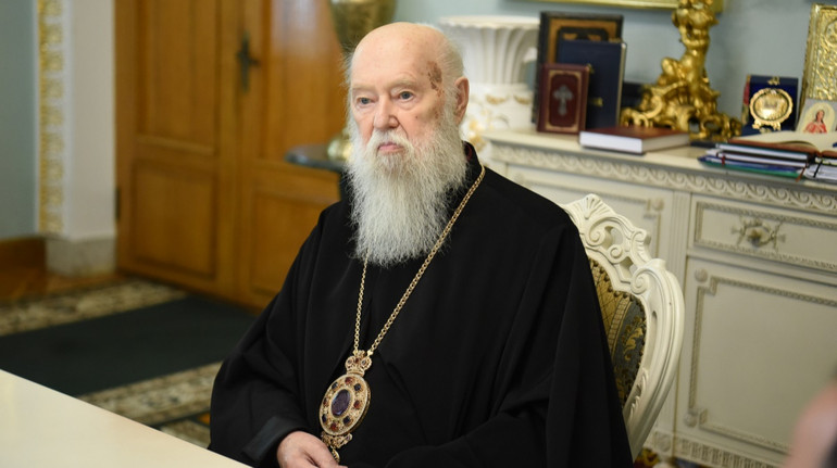 У 96-річного патріарха Філарета погіршився стан: в ПЦУ попросили молитись за його здоров’я
