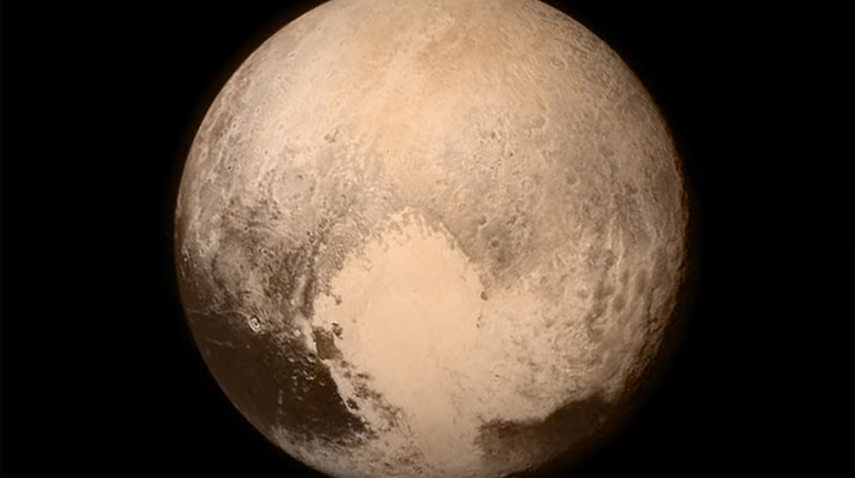 Космічне серце: вчені пояснили, як утворилася унікальна впадина на Плутоні