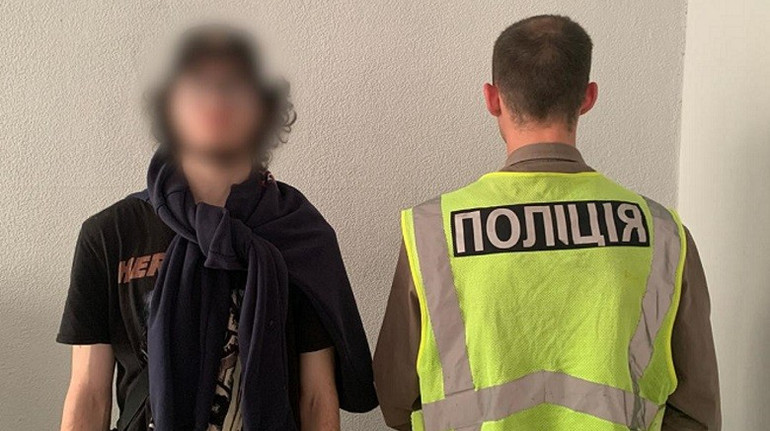 Перевіряв, чи працює: 18-річному киянину загрожує до 5 років обмеження волі через запуск салюту