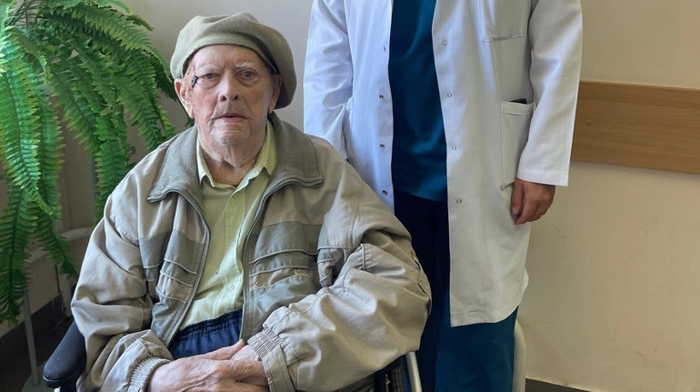 Age is not an obstacle: a 102-year-old man with a cancer woman was conducted in Lviv