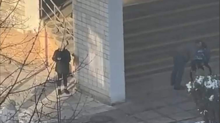 У Львові на подвір'ї школи сталася стрілянина: батьки з'ясовували стосунки після конфлікту між дітьми