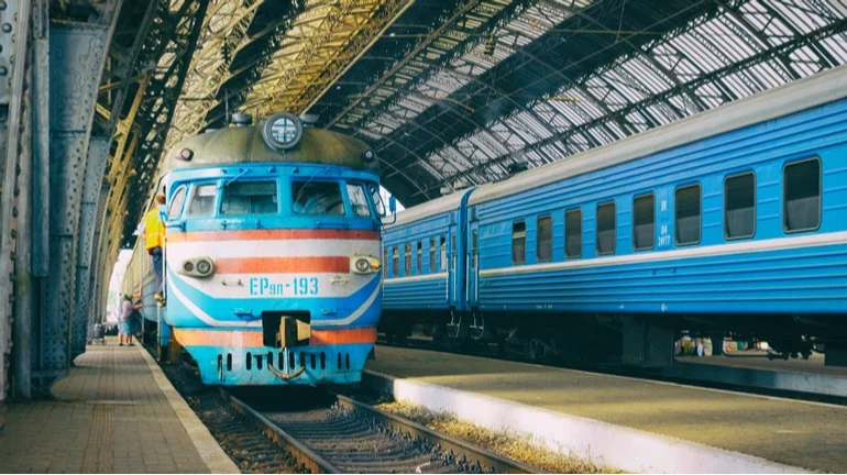 Наймолодший пасажир: у поїзді Укрзалізниці народився хлопчик