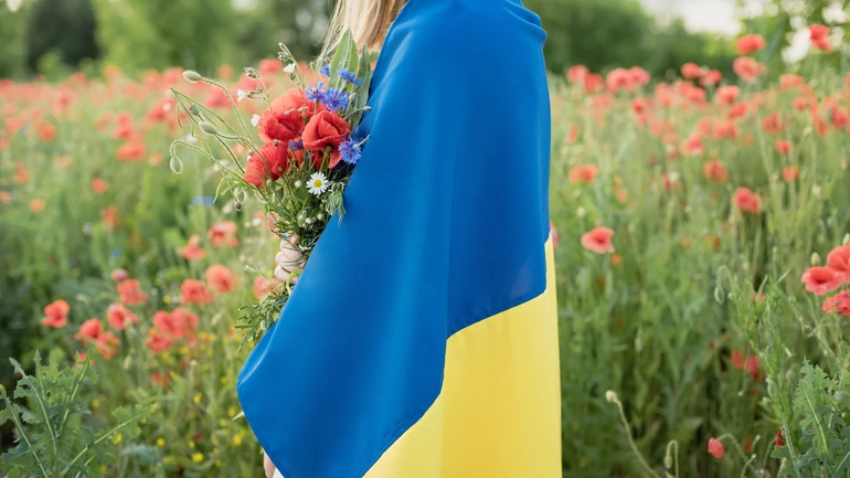 Хочуть будувати майбутнє в Україні: з окупації повернули ще чотирьох молодих людей