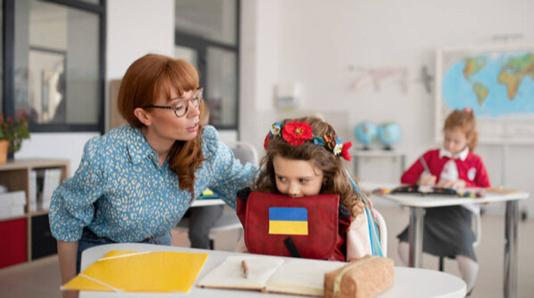 МОН: Офіцери Служби освітньої безпеки вже працюють у понад 1,6 тисячі шкіл