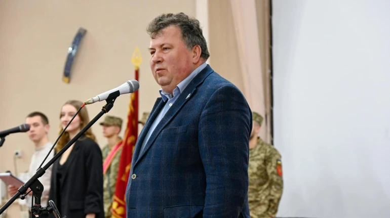 Володимира Бугрова звільнили з посади ректора КНУ, але він балотуватиметься знову