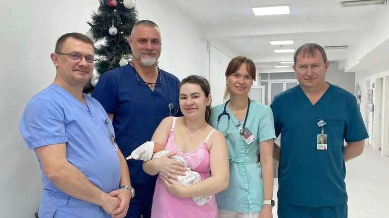 У Львові лікарі врятували вагітність жінки, в якої на 24-му тижні відійшли навколоплідні води