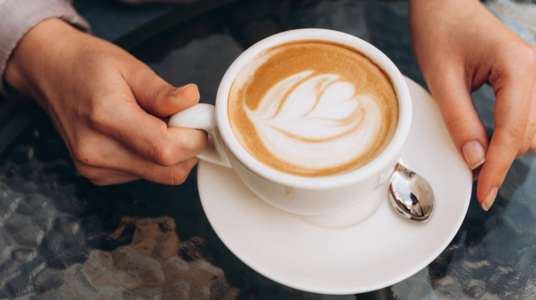 Її забороняли, за неї штрафували та навіть страчували: 4 випадки з історії, коли кава була поза законом