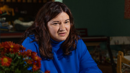 Не завжди тати відмовляються від дітей. Часто система їх виштовхує: Історія мами 5 дітей і наставниці вагітної дівчини-сироти