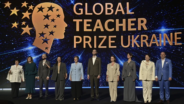 Вчитель-захисних та Вибір українців: на Global Teacher Prize оголосили переможців усіх номінацій