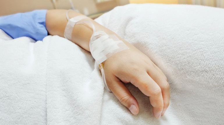 A woman after the death of the brain was kept on the swab to give birth to