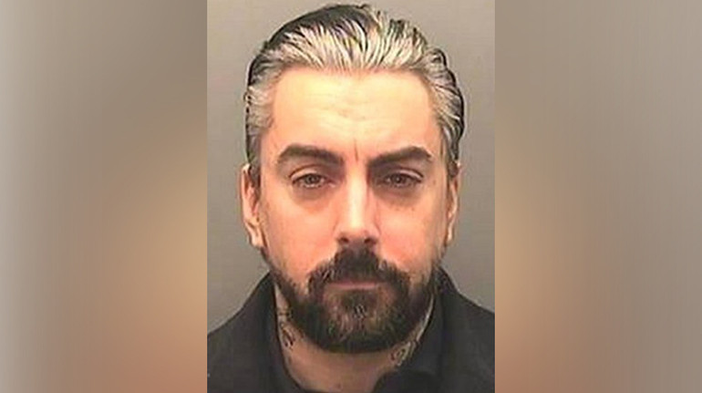 У Британії встановили причину смерті співака-педофіла, на якого напали в тюрмі