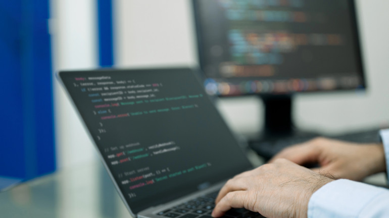 Вигадали кілька місяців тому: словник Collins назвав слово 2025 року